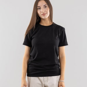 Black Basic T-shirt with cuffs, T-Shirt for Women, Casual T-Shirt, Women&#39;s Fashion, Casual Wear, Women&#39;s T-Shirt, Street Style
