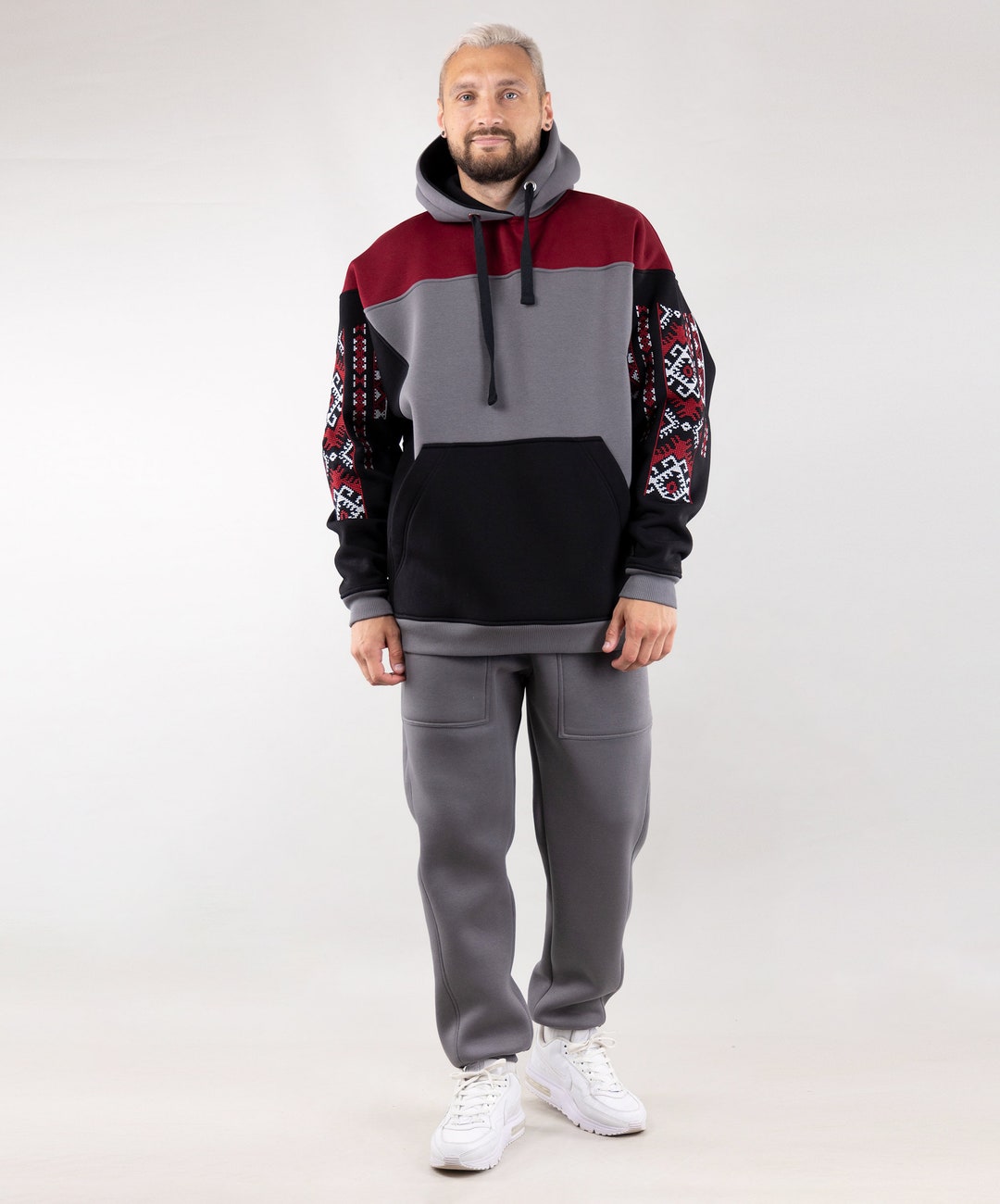 UKRAINIAN HOODIE/EMBROIDERY KOZAK main image 0
