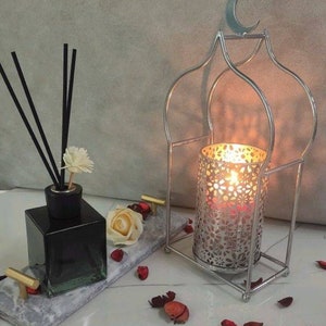 Ensemble de lanternes porte-bougies de style arabe