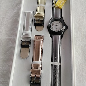 Vintage Invicta Watch Swiss Movement MOP Limited Edition Set Model 5107 image 1