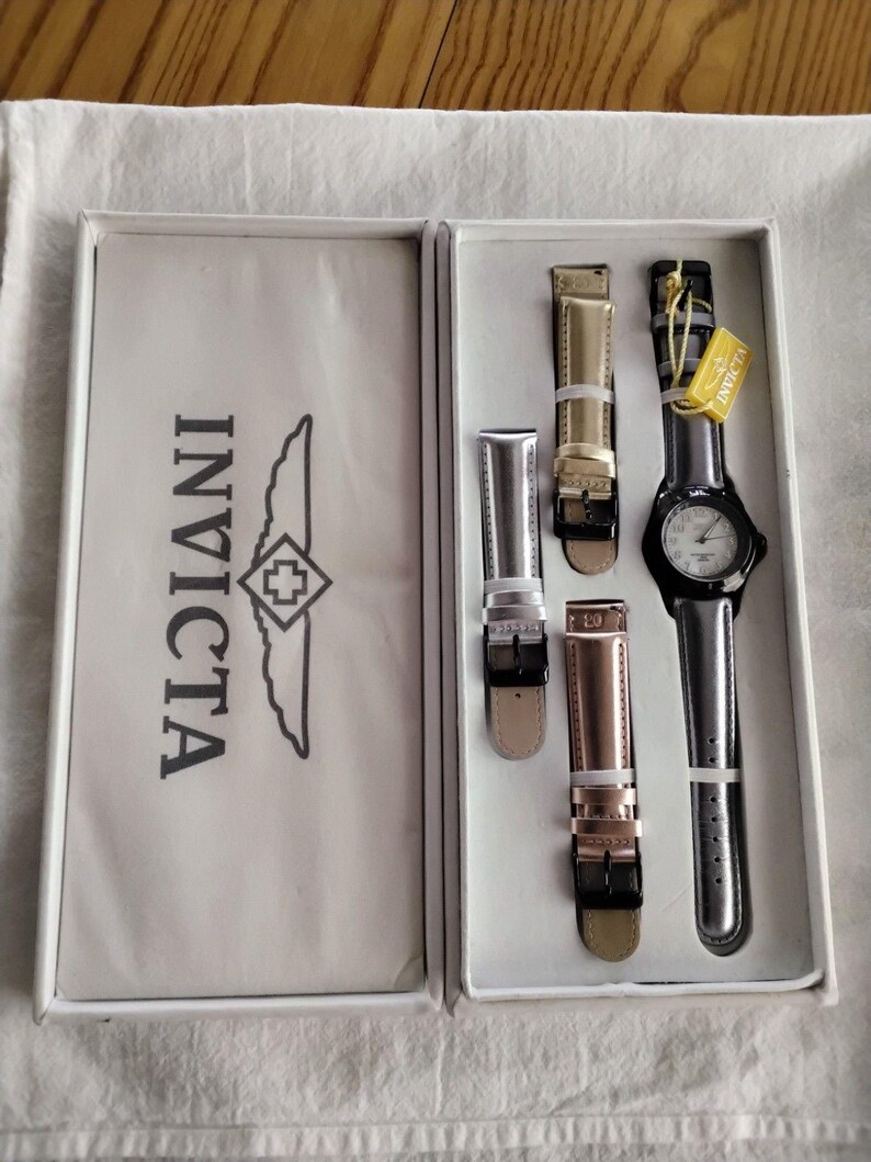 Vintage Invicta Watch Swiss Movement MOP Limited Edition Set Model 5107 image 4