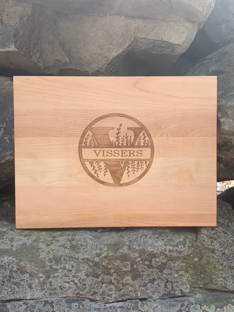 WRCreativeCanada Cutting Board - Thumbnail 4
