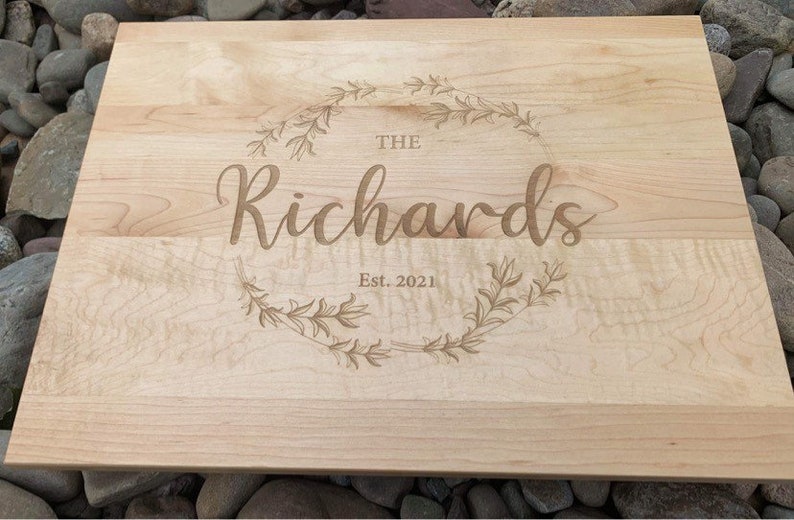 WRCreativeCanada Cutting Board - Thumbnail 2