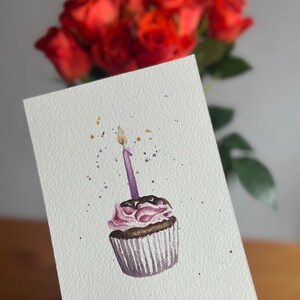 Handgeschilderde aangepaste gelukkige verjaardagskaart, verjaardagscupcake, op maat geschilderd verjaardagscadeau