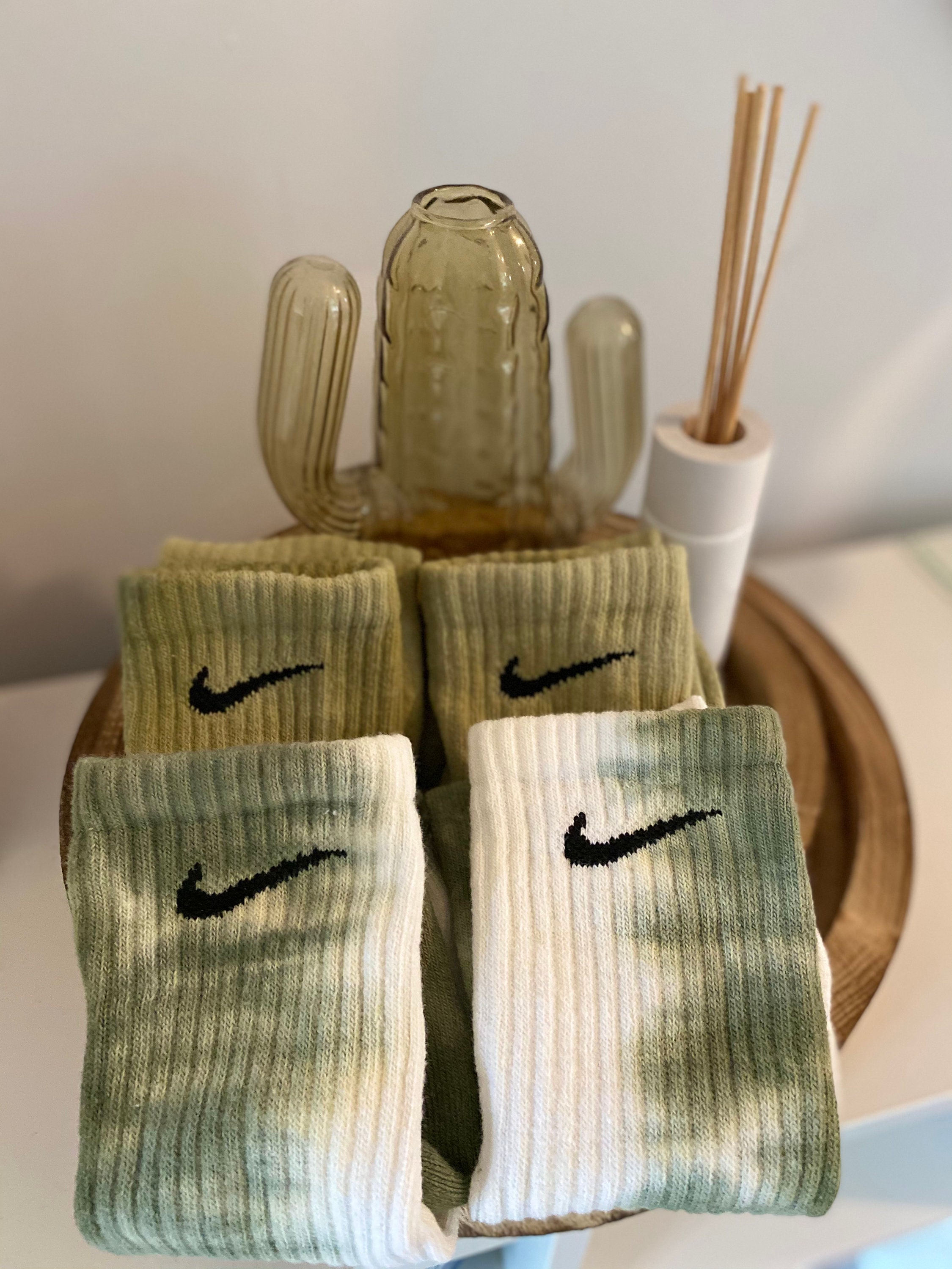 olive green nike socks