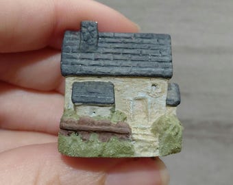 Haunted House Decoration - 1:12 dollhouse miniature