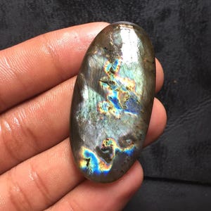 Top unico multi raro spectrolite labradorite cabochon 49x24x6 mm labradorite pietra preziosa sciolta argento creazione di gioielli pietra,