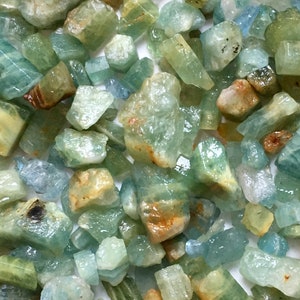 Aquamarine rough,Gemstone rough, OPKQUE ROUGH ,Aquamarine crystal rough lot Crystals Gemstone Aquamarine Raw Material 10 to 50 mm size
