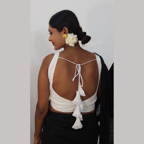 White Hakoba V Neck Sleeveless Blouse 