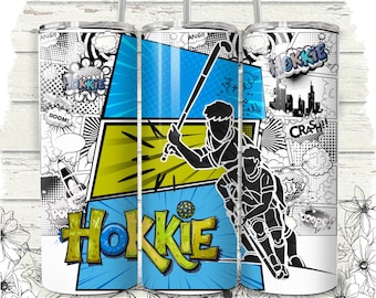 Può includere: Un bicchiere con un design a fumetti. Il design presenta la parola "Hokkie" in lettering in stile graffiti, una silhouette di giocatore di hockey, una pallina da hockey ed effetti sonori a fumetti come "Boom!" e "Crash!"