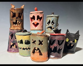 Handmade Cozy Collectible Ceramic Halloween Jack-o-lantern LED night light place setting window decoration
