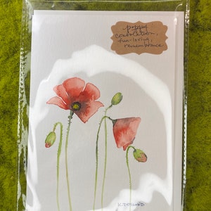 Poppy: Cartão de felicitações em aquarela pintado à mão