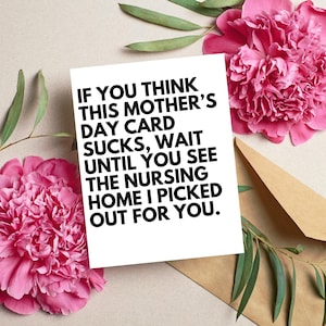 Tarjeta divertida para el Día de la Madre, regalo sarcástico y mordaz para mamá de parte de su hija o hijo, regalo extra para mamá, regalos para mamá, tarjetas inapropiadas y atrevidas.