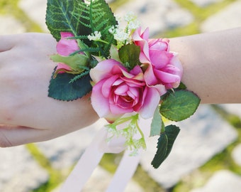Rose flower wrist corsage Pink wrist corsage Bridesmaid corsage Flower bracelet Wedding wrist corsage Prom corsage Bridal wrist corsage