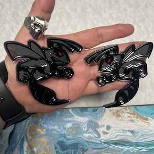 Fender Badges Hornet Emblem Bee | Mirror Silver w/Red Eye | 2 BADGES | Angry Aggressive