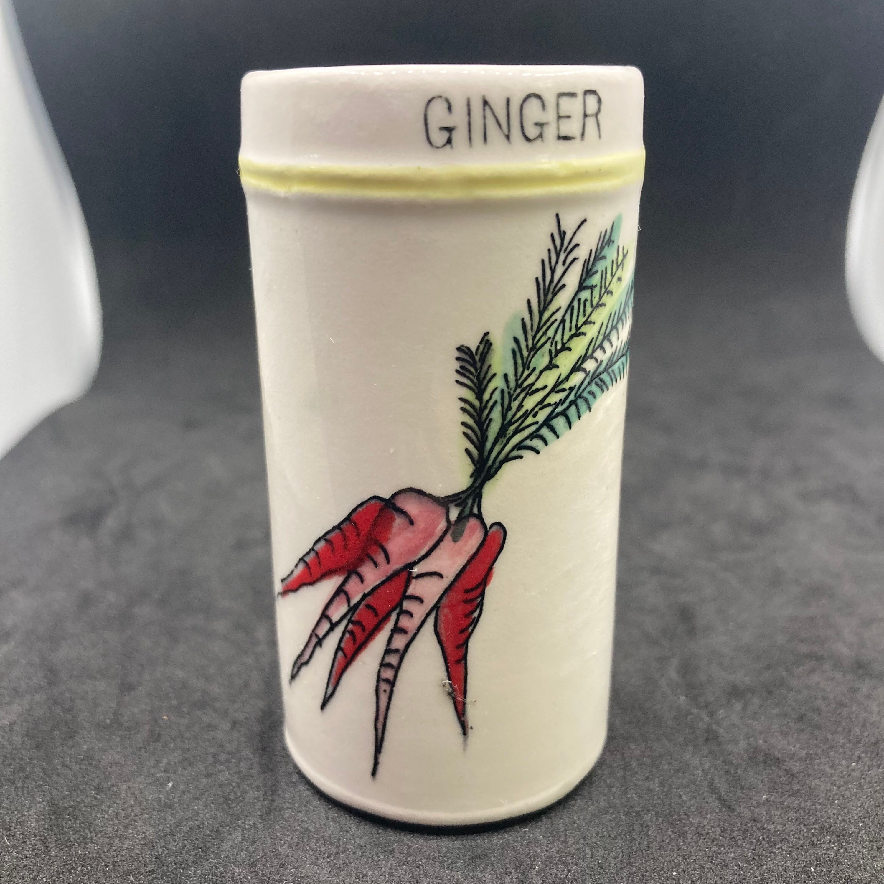 Vintage Collection of Spice Shakers ginger, Nutmeg, Cinnamon, All Spice