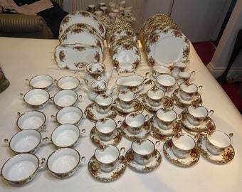 ROYAL ALBERT Old Country Roses Dinner Plates,Dessert/Salad Plates,Side Plates,Cake Platters,Sandwich Plate,Teacups,Teapots,Soup Coupe Bowls