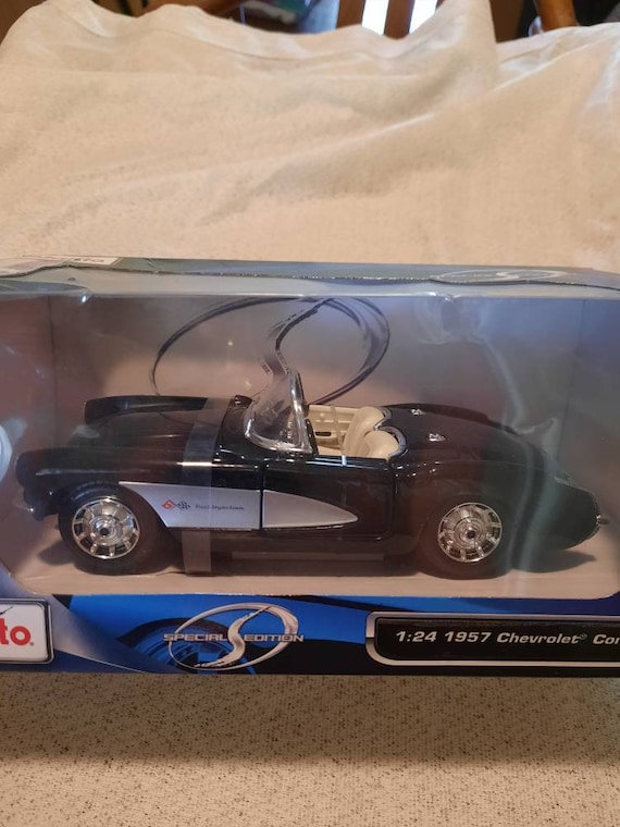 Maisto special edition best sale 1957 chevrolet corvette