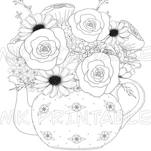 Op de afbeelding: Een zwart-witte lijntekening van een theepot gevuld met een boeket bloemen. De theepot heeft een gestippeld patroon en een handvat. De bloemen omvatten rozen, madeliefjes en andere kleine bloemen.