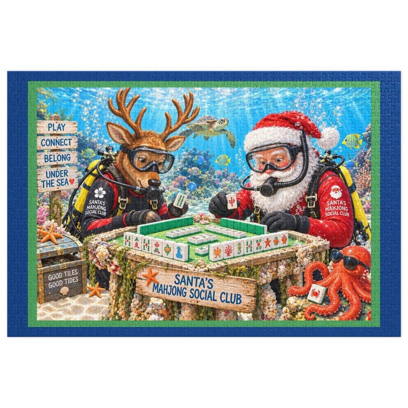 K&ouml;nnte beinhalten: Ein Puzzle mit einem Rentier und dem Weihnachtsmann in Taucherausr&uuml;stung, die unter Wasser Mahjong spielen. Der Tisch ist mit Santa's Mahjong Social Club beschriftet. Ein Schild zeigt Play Connect Belong Under The Sea. Ein orangefarbener Krake ist zu sehen.