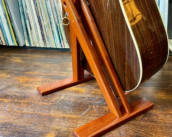 Soporte para guitarra acústica/eléctrica, caoba, idea de regalo, hecho a mano