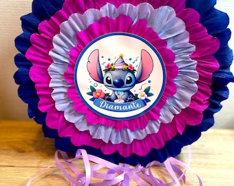 High-quality personalized piñata, Stitch design, name inscription, filled with 10 bags of candy, 10 personalized toys, and a free decorated stick.