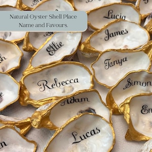 Austernmuschel Hochzeit Tischnamen und Gastgeschenke. Personalisierte Namenskarte für Hochzeitsfeier. Hochzeit Gastgeschenk. Gedeck Andenken.