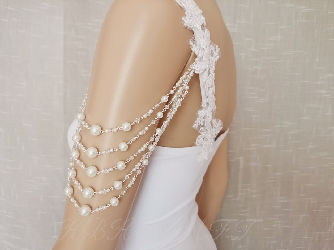 jewelry for off the shoulder dress What to Wear with perfect for brides Pearl Necklace Jewelry For Off