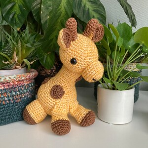Giraffe cuddly toy crocheted, soft, baby toy, toddler toy, zoo animal, yellow brown, dots, cotton, gift, sweet,