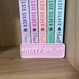 Letrero de la calle Pretty Girl Avenue