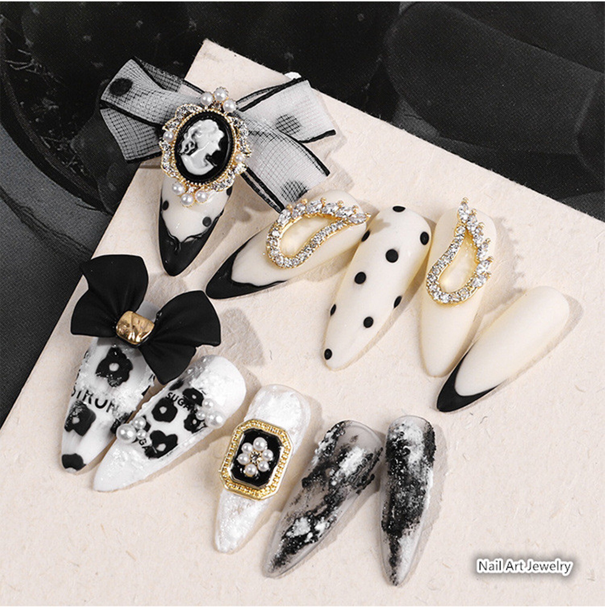 Dramatic Bow & Cameo Nail Jewelry Charm / Frosted Alloy 3D 