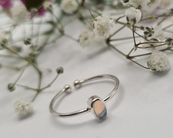 Anillo de ópalo, Anillo ajustable, Anillo de plata de ley, Ópalo, Piedra semipreciosa, Anillo apilable, Anillo de piedra preciosa