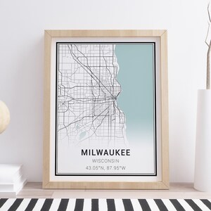 Milwaukee Map Print - Milwaukee City Map, Milwaukee Poster, Milwaukee Wall Art, Milwaukee Decor, Map of Milwaukee, Minimalist Map Art