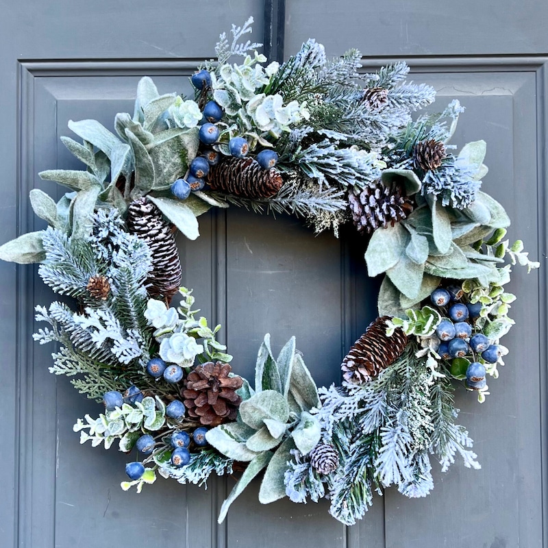 Winter Wreaths for After Christmas: Festive Decor to Brighten Your Home