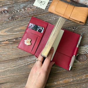 Veg tan leather cover for Common Planner Notebook from SterlingInk, B6 slim, Standard N1, Weeks N2, Pocket, Passport, Travelers Notebook 025