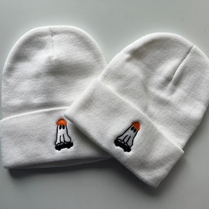 Skater-boo ghost Halloween white unisex knit graphic beanie