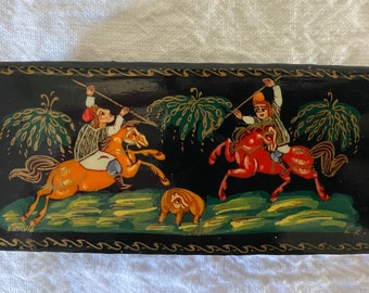 Vintage Russian Palekh Hand-Painted Lacquered Trinket Box, Hunting Scene