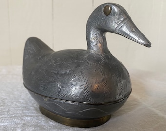 Vintage Pewter Duck Trinket Box con acentos de latón, hecho en Hong Kong