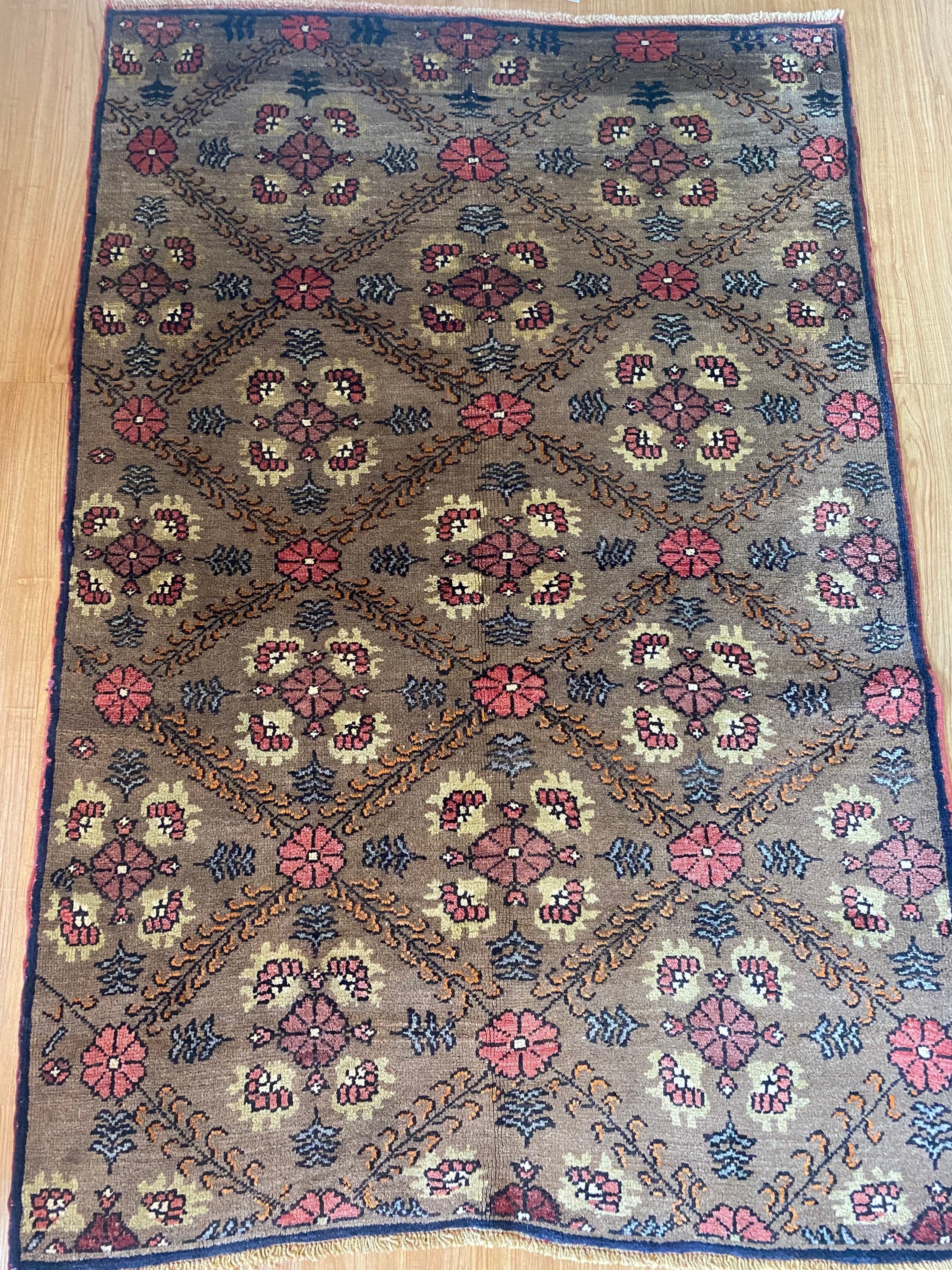 8' X 11' Vintage Turkish Rug, Cream & Off-White - Kluks