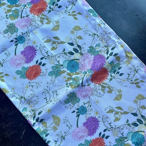 73” Colorful Floral Table Runner, Durable Spring / Summer Botanical Print (2)