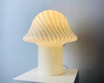 Grande lampe de table champignon en verre cristal blanc zébré Peill et Putzler XL 1970