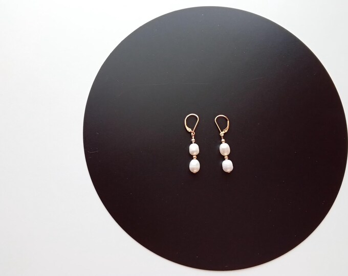 Gold FIlled Earrings, Fresh water Pearl Earrings.