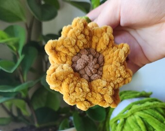 Handmade Sunflower Car Charm: Soft Plush Car Accessory