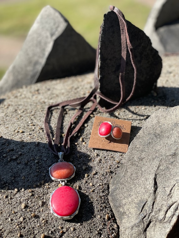 Red /peach stone silver set