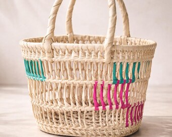 Ręcznie tkana słomiana mini torba typu tote – torebka Sri Lankan Artisan Resort – z akcentami w kolorze turkusowo-fuksjowym