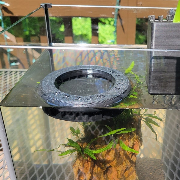 Floating water diffuser, water change tool