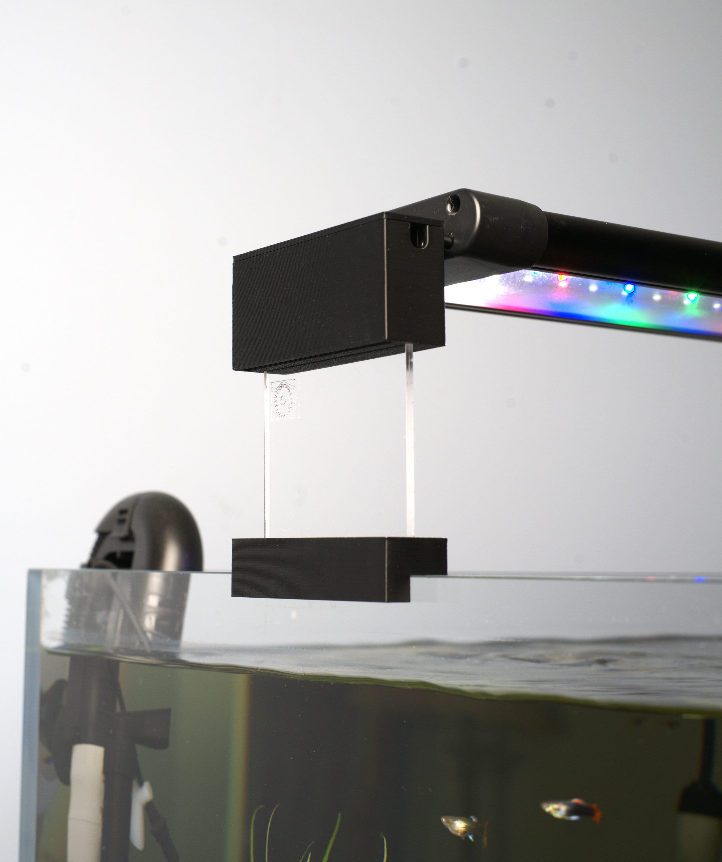 Aquarium light clearance stand