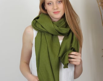 Moss green linen Shawl. Green Linen Scarf for women and men. Christmas gift. Bandana scarf. Large Hair Scarf. Gifts for her. Head scarf.