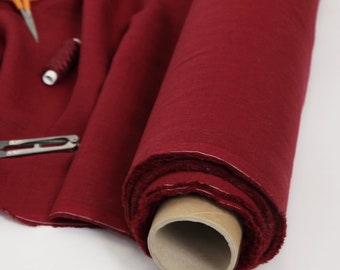 Tissu en lin rouge bordeaux par mètre. Tissu lin rouge foncé au mètre. Tissu de robe en lin rouge doux de poids moyen pour la couture de vêtements.