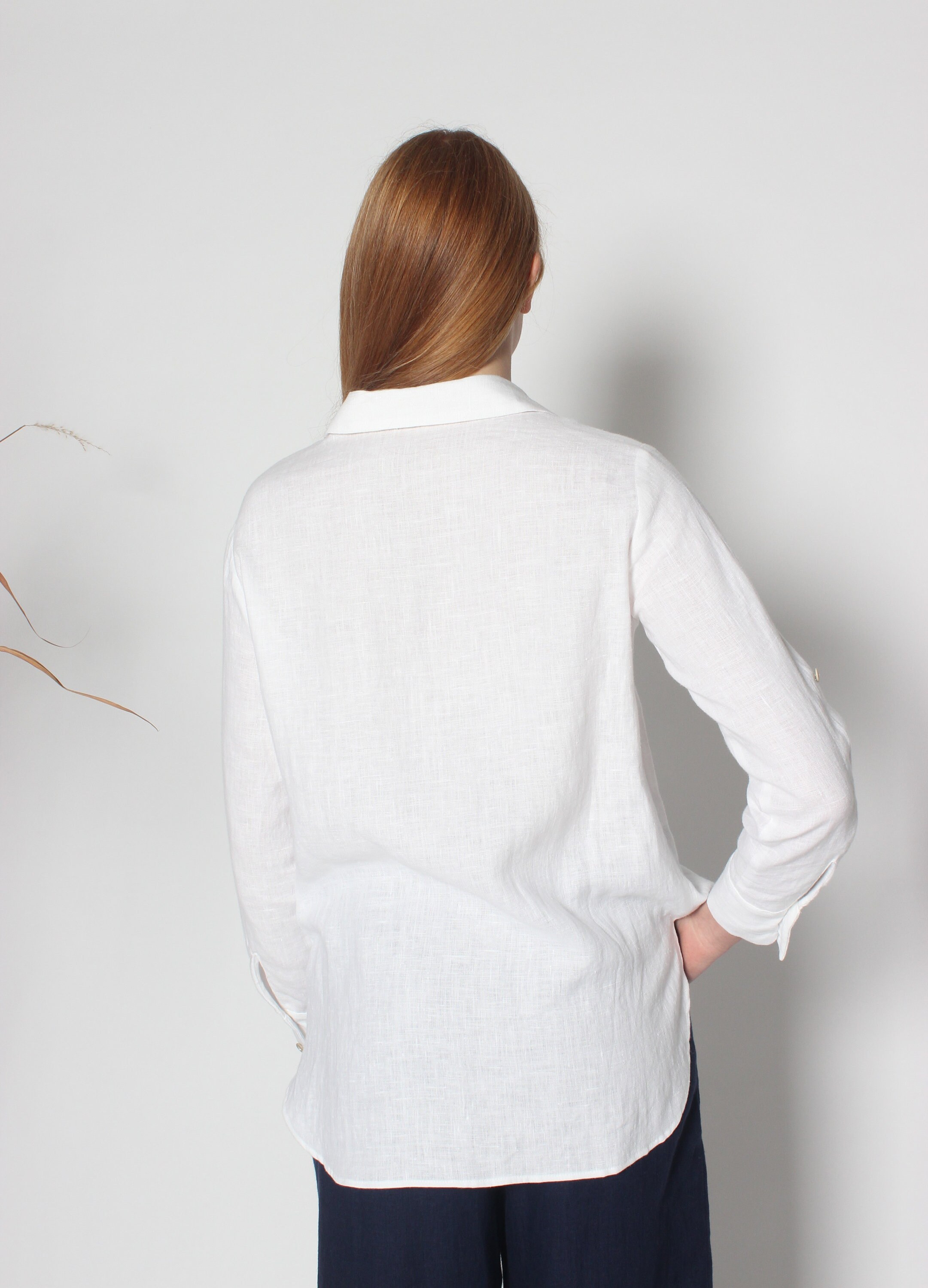 Classic White Linen Shirt for Women. Linen Shirt With Front Pocket — free download
